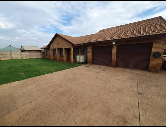4 BEDROOM HOUSE FOR SALE IN DELMAS